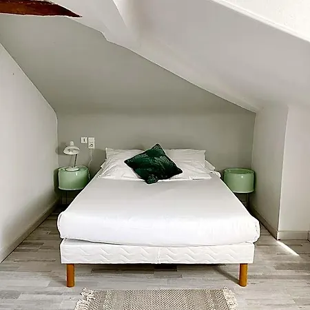 Coliving Отель Биарриц
