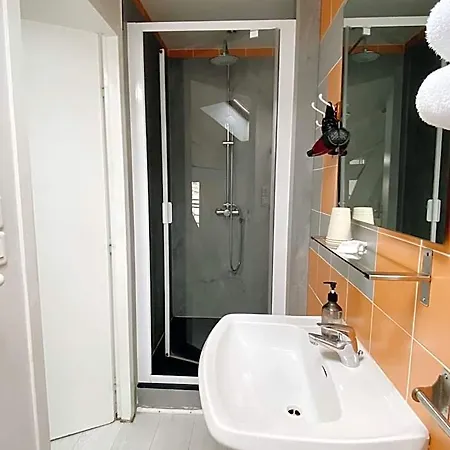 Coliving * Μπιαρίτζ