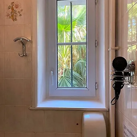 Coliving Отель Биарриц